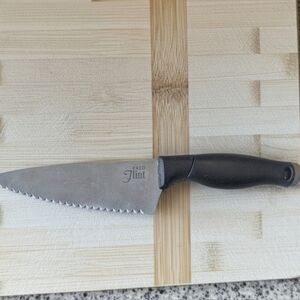 Ekco Flint Serrated Kitchen Knife